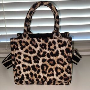 H&M leopard print handbag/tote purse with removable strap
